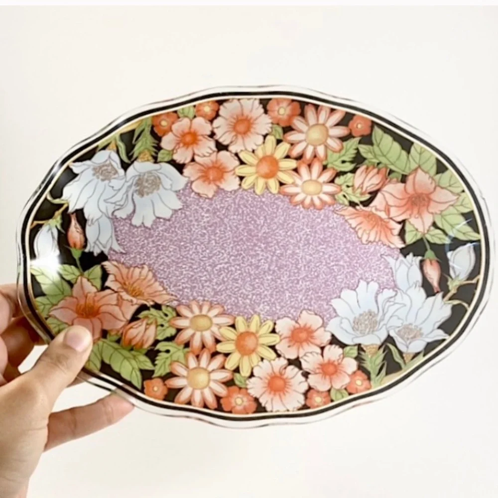 Glass floral vanity trinket tray (1/2)